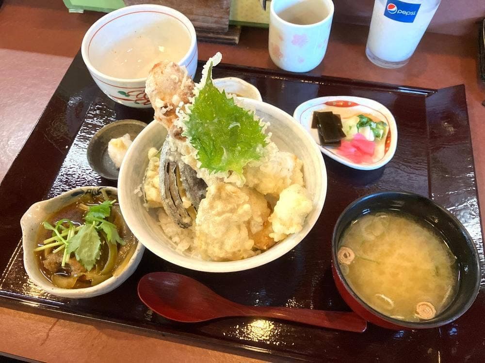 村食堂 おとと村