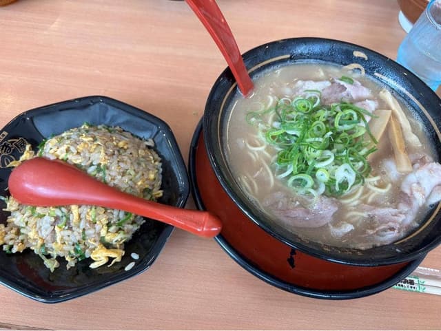 豚旨うま屋ラーメン 松阪店 - サブ画像1