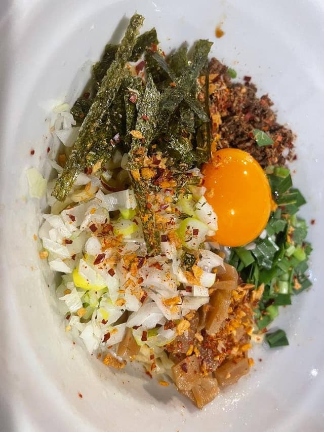 台湾ラーメンと酒菜のお店ジャン&スワン - サブ画像1