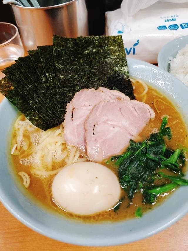 横浜ラーメン 武蔵家 綾瀬店 - サブ画像1