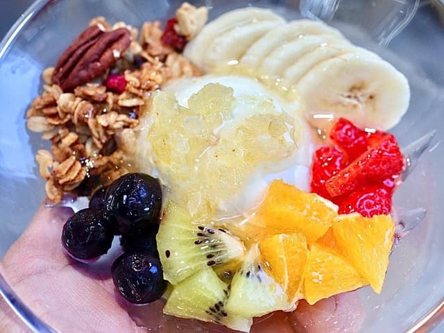 YOGI GREEKYOGURT & ACAI 名古屋大曽根店 - サブ画像2
