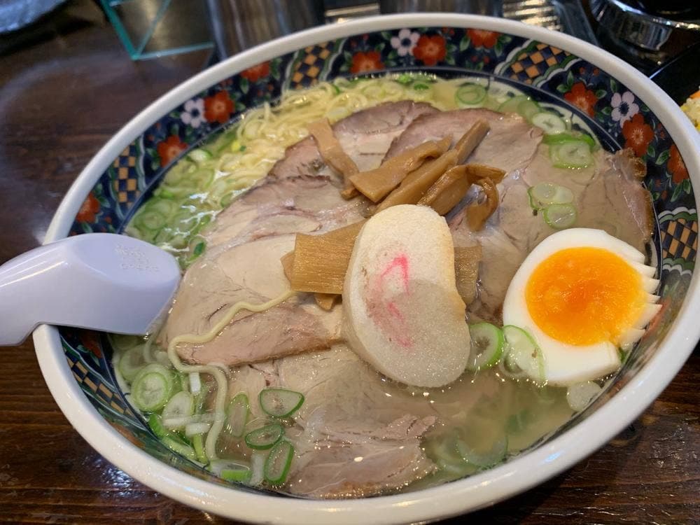 函館麺厨房あじさい 紅店