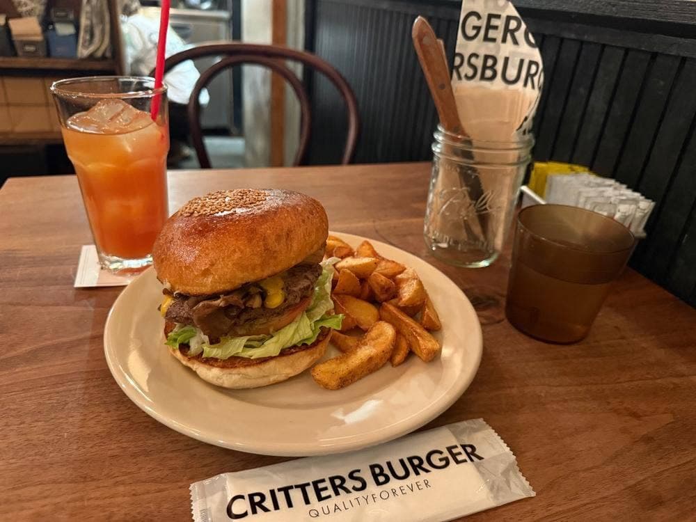 CRITTERS BURGER