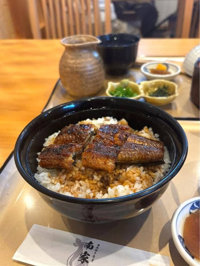 炭火焼うなぎ 南家 - サブ画像1