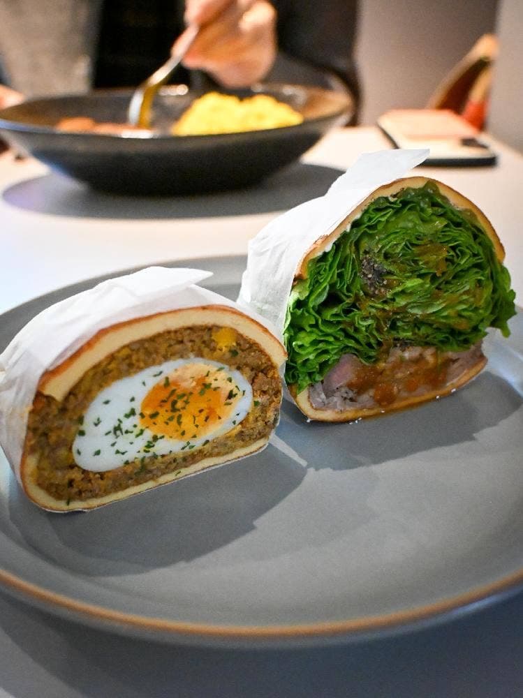 MOCMO sandwiches