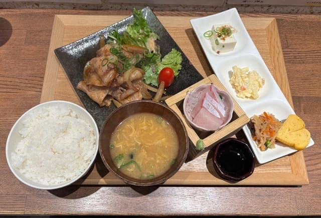 まるも食堂 - サブ画像2