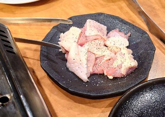 手羽トロ唐揚げと鶏焼き肉 愛之助 心斎橋店 - サブ画像2