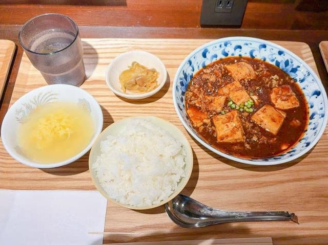 株式会社マーボードウフ 新橋店 - サブ画像3