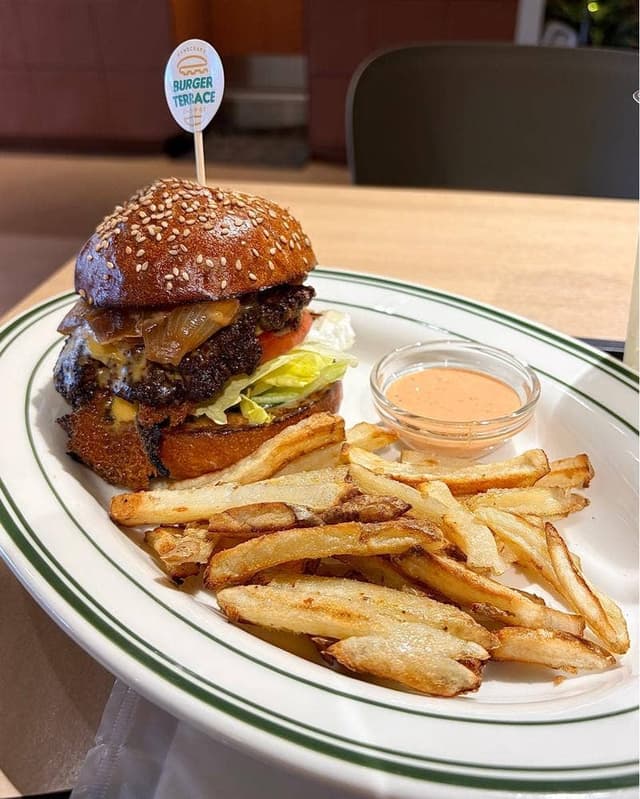 BURGER TERRACE 大宮店 - サブ画像2