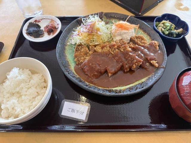 クラウンヒルズ京都ゴルフ倶楽部 レストラン - サブ画像1