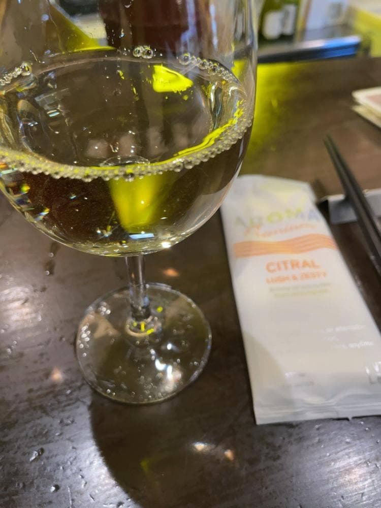 ワイン酒場 すぱいす・かりー Shioya