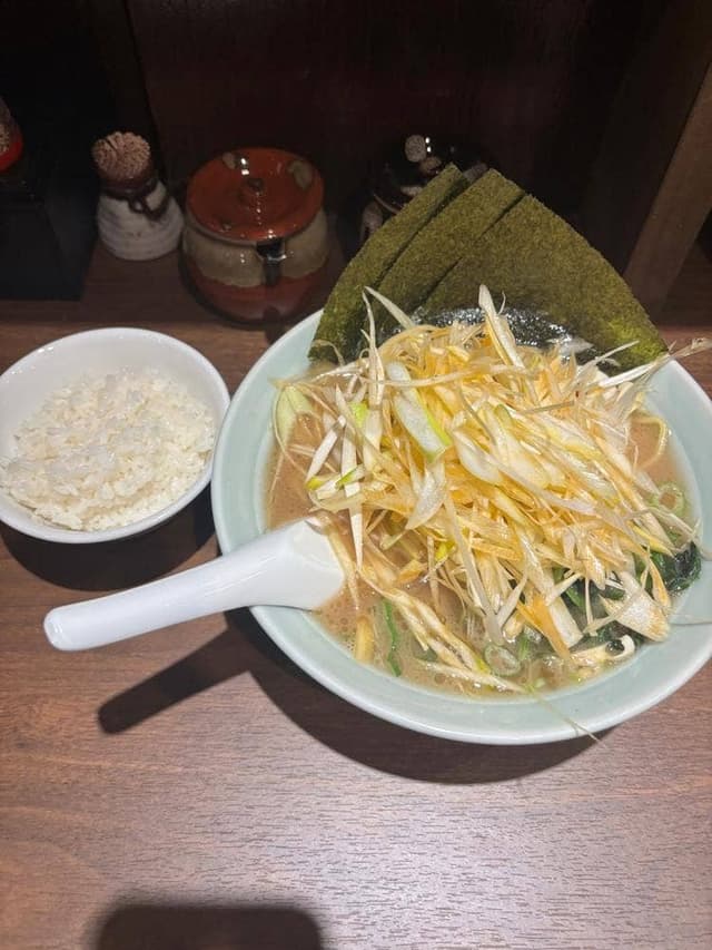 横浜らーめん 一八家 戸塚店 - サブ画像1