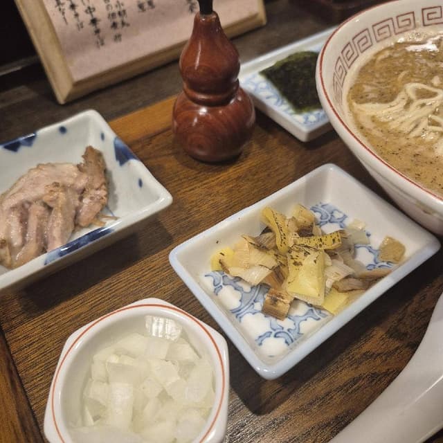 炭火焼濃厚中華そば 倫道 - サブ画像1