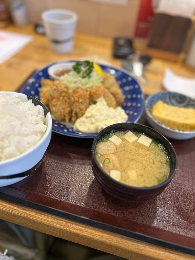 海鮮丼 日の出 - サブ画像1