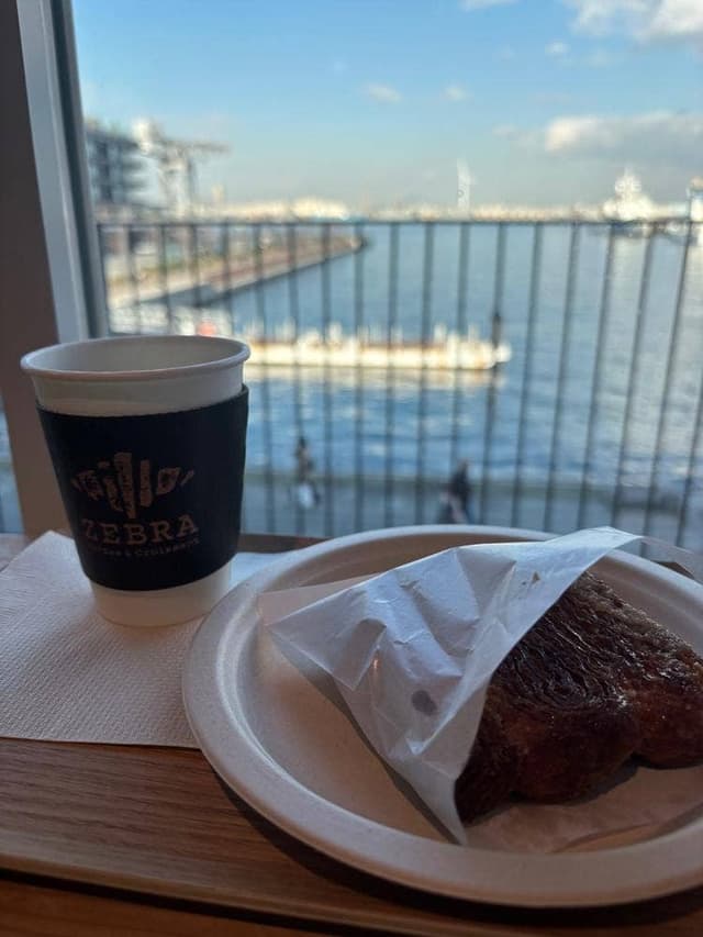 ZEBRA Coffee & Croissant 横浜店 - サブ画像1