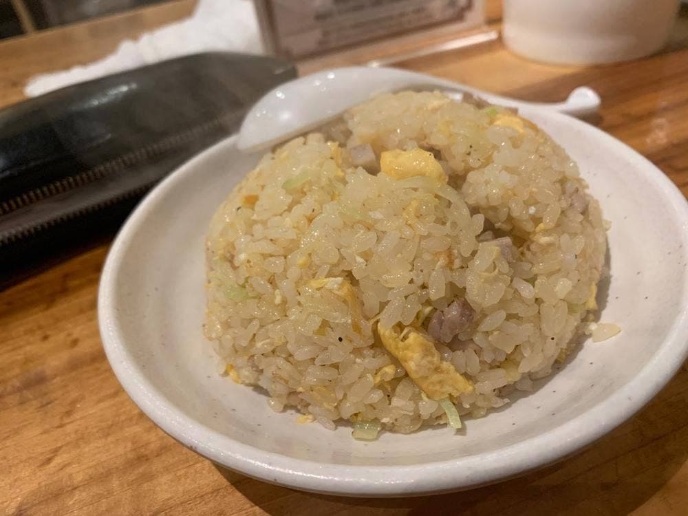 らーめん鱗 難波店