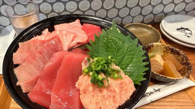 立ち寿司 まぐろ一徹 大阪梅田第1ビル店 - サブ画像2