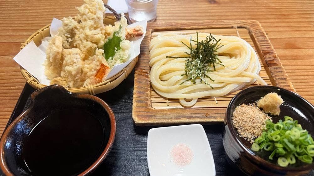 本場さぬきうどん 小六