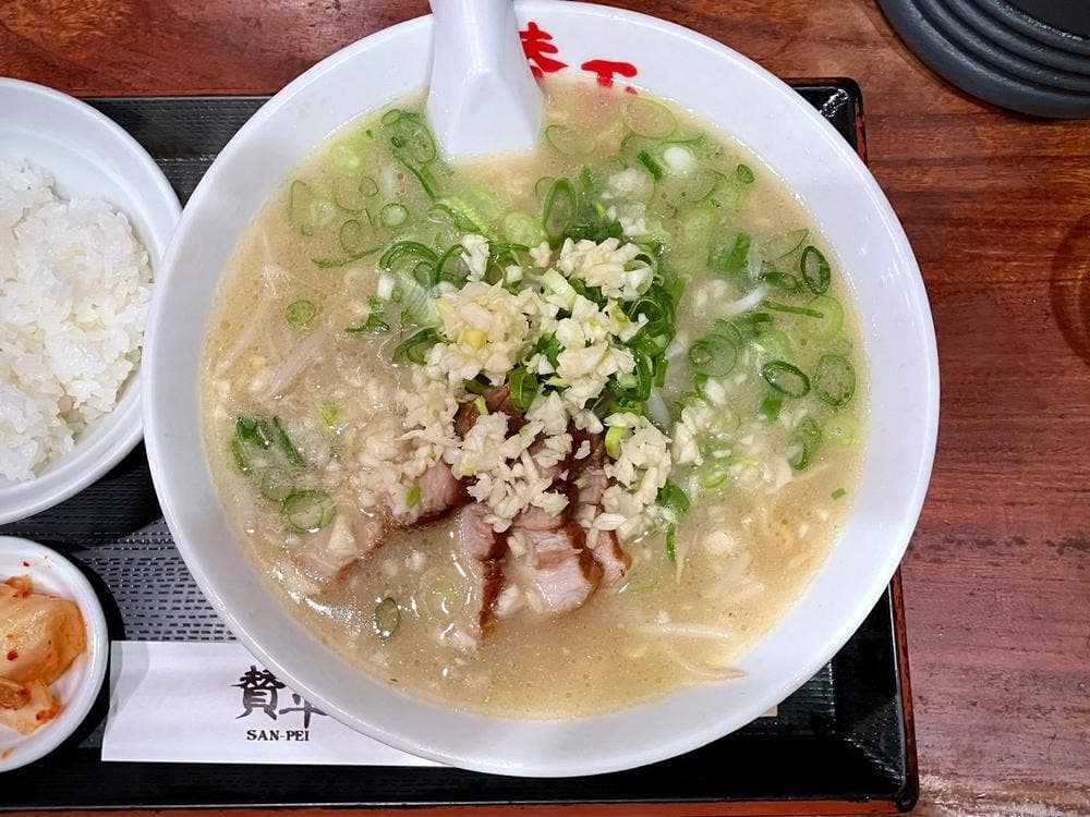 にんにくらーめん 賛平