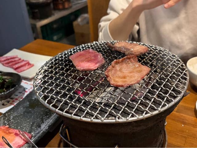 炭火焼肉 藤井 - サブ画像1