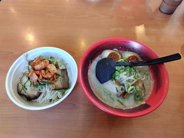 博多ラーメンげんこつ石橋店 - サブ画像1