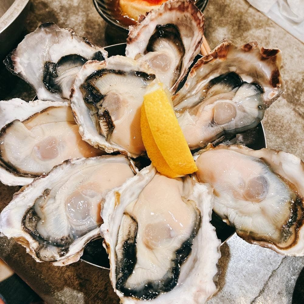 魚とワイン はなたれ The Fish and Oysters ムスブ田町