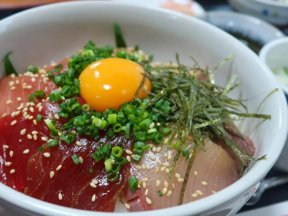 魚屋の寿司東信