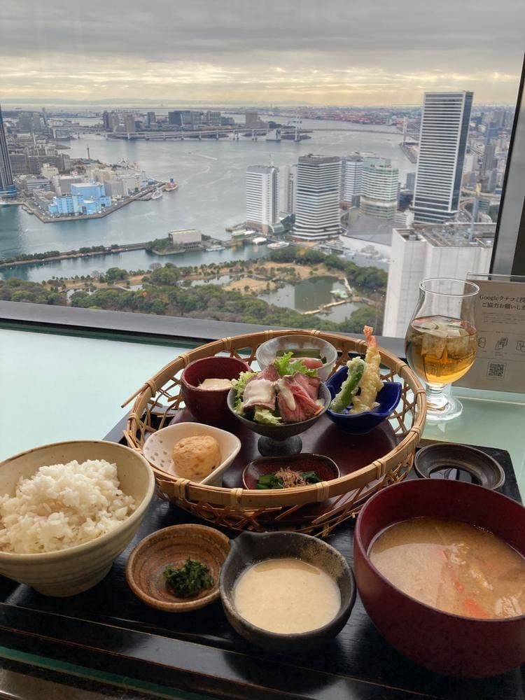 ダイナミックキッチン＆バー 響 カレッタ汐留店