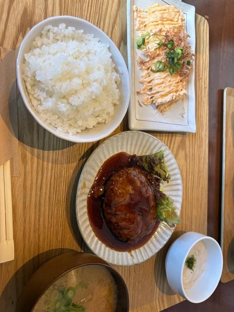 シュエット食堂