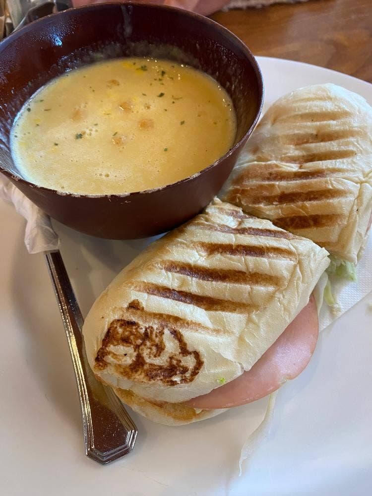 ぼんじゅうる