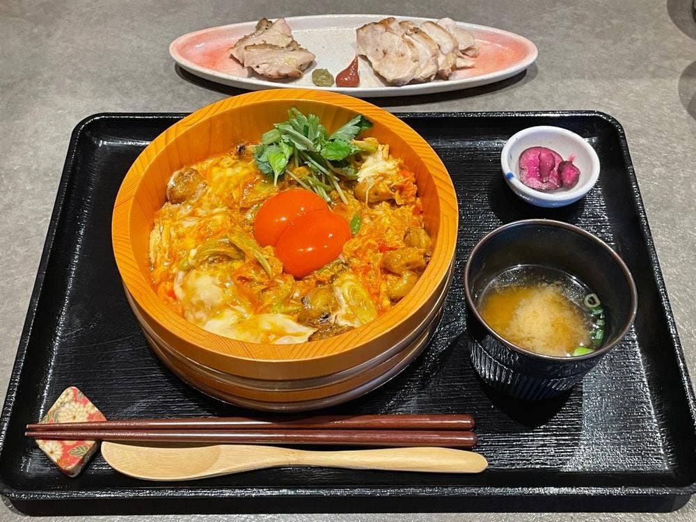 元祖 高岡親子丼 おやこ愛す