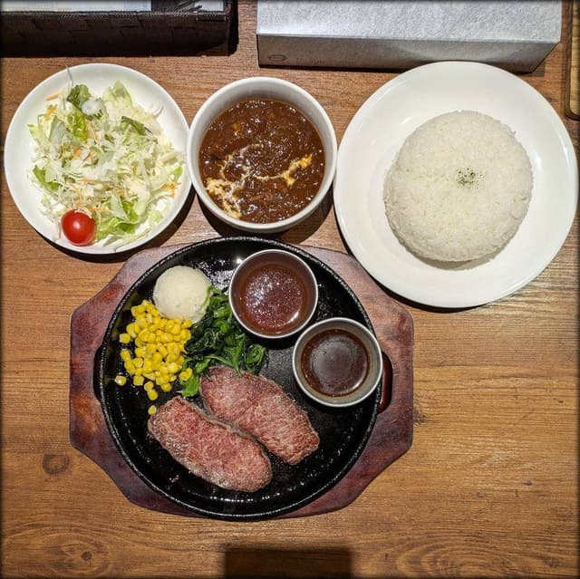 STEAK HOUSE 魔法のらんぷ 菊水店 - サブ画像2