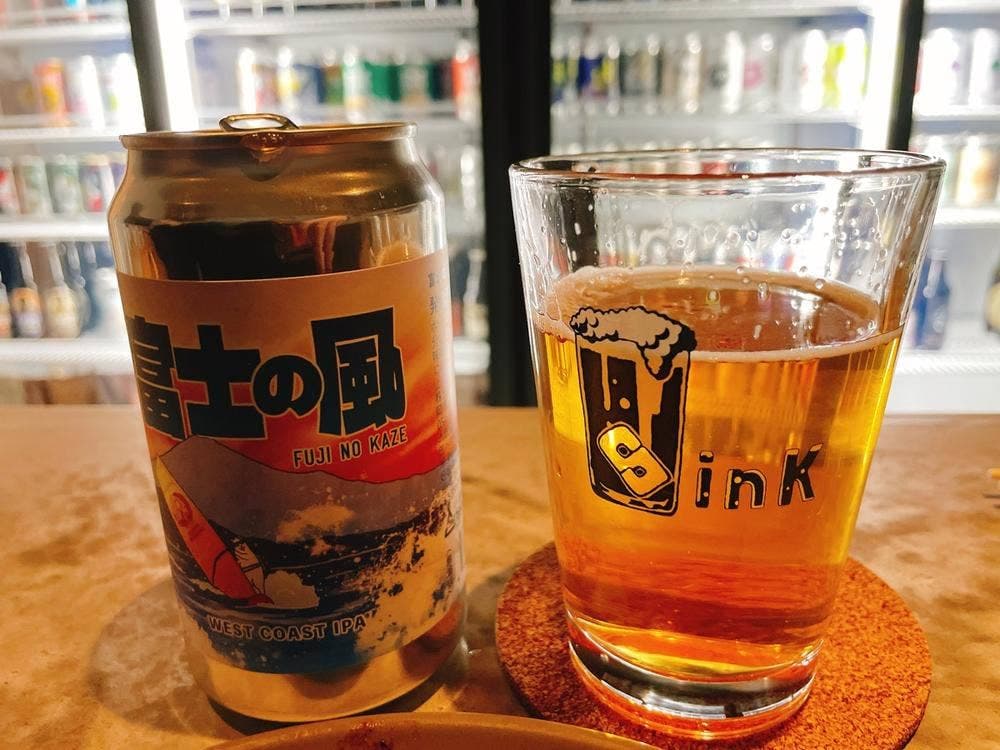 Craft beer bar Sink