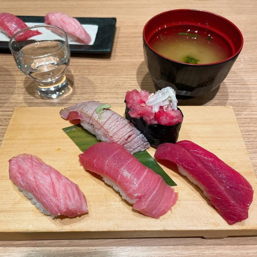 桃太郎すし エミオ練馬店