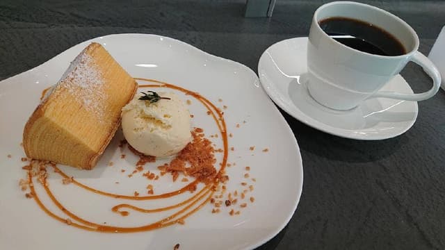 治一郎 KITTE丸の内店 - サブ画像1