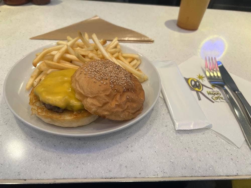 ムーンアイズ
