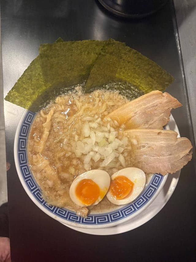 新潟発祥ラーメン なおじ 西新宿店 - サブ画像3