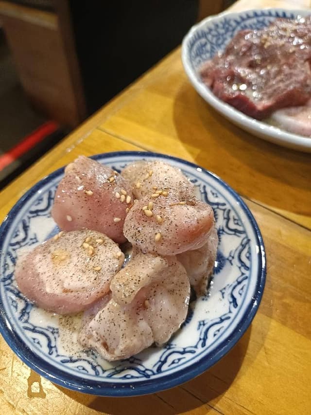 炭火焼肉じゃけぇ 十三東店 - サブ画像1