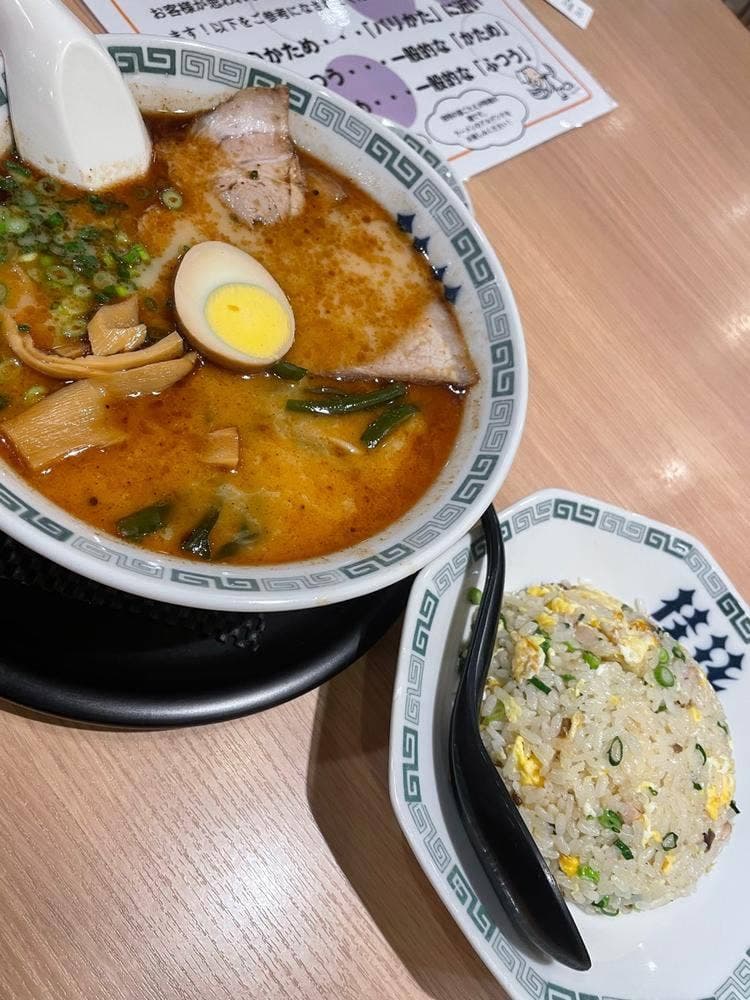 桂花ラーメン徳王店