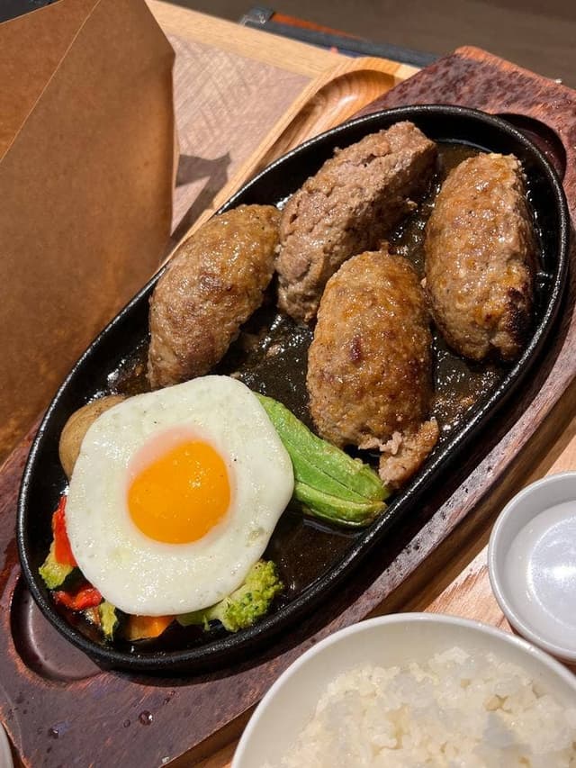 いしがまやハンバーグ アーバンドックららぽーと豊洲店 - サブ画像1