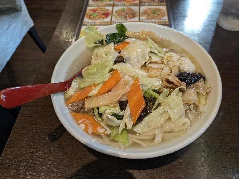 天外天刀削麺