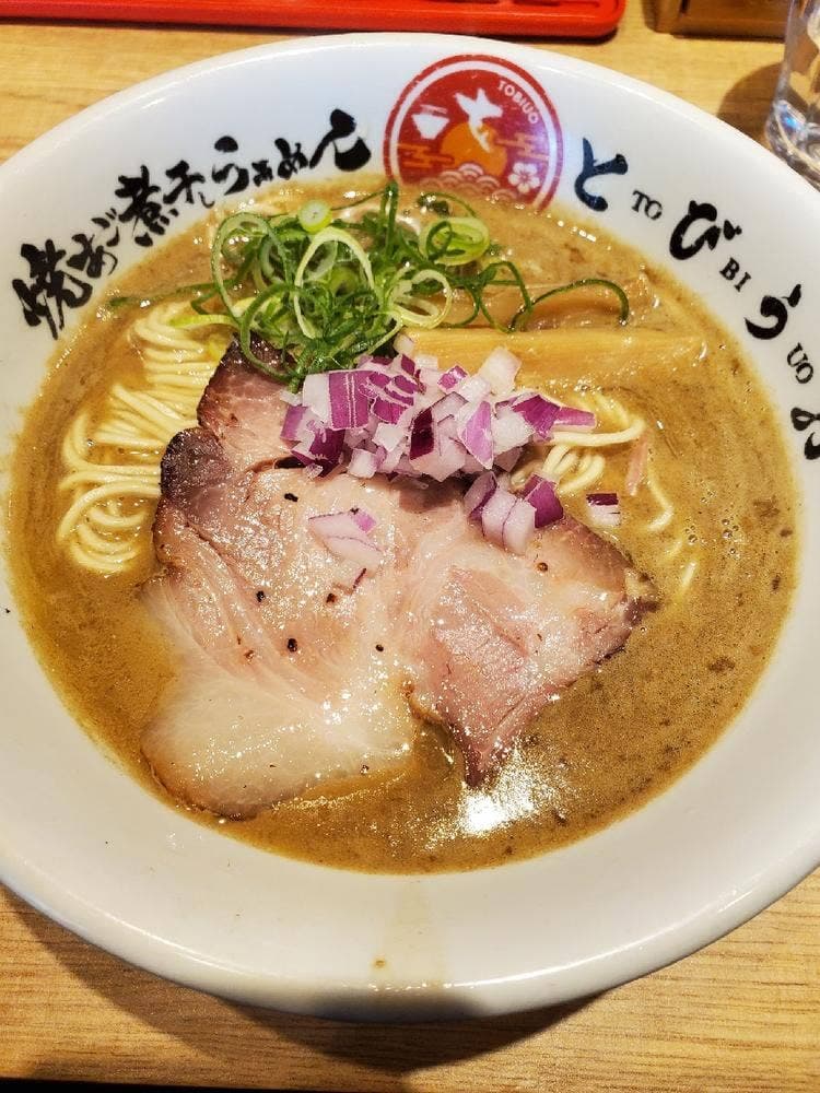 焼きあご煮干しらぁめん とびうお