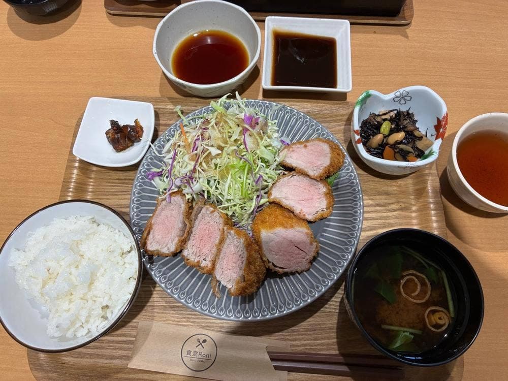 食堂Roni