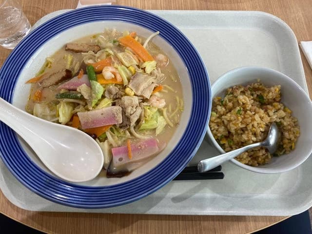 リンガーハット ドン・キホーテ山下公園店 - サブ画像1