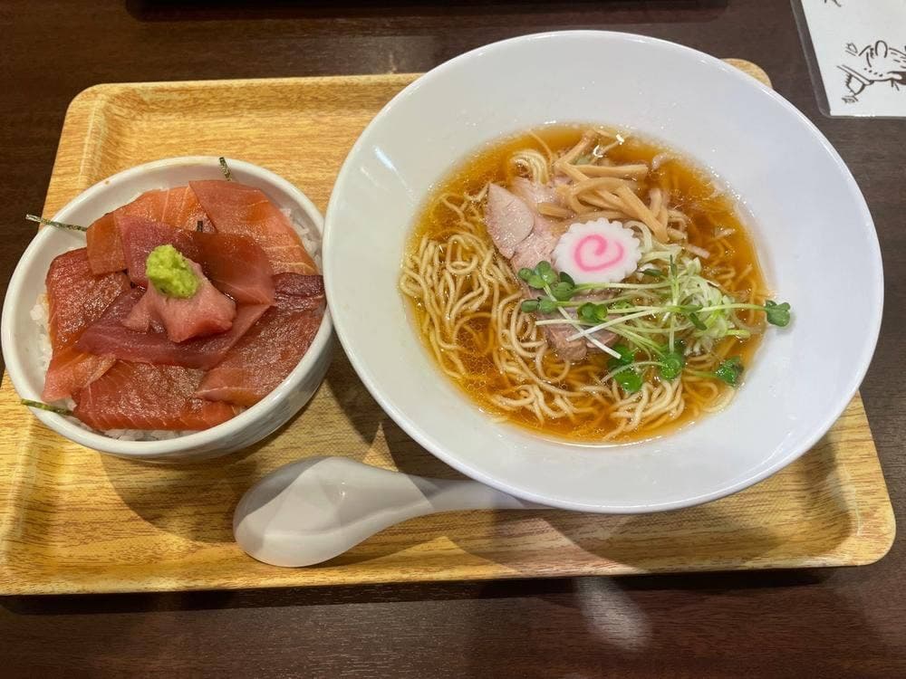 花板食堂 ISHIKAWA BRANCH 茅ヶ崎店
