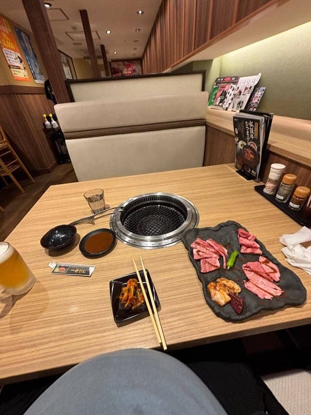 松阪牛焼肉 一升びん JR名古屋駅うまいもん通り店 - サブ画像1