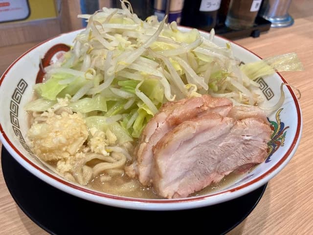 ラーメン豚山 サクラステージ店 - サブ画像1