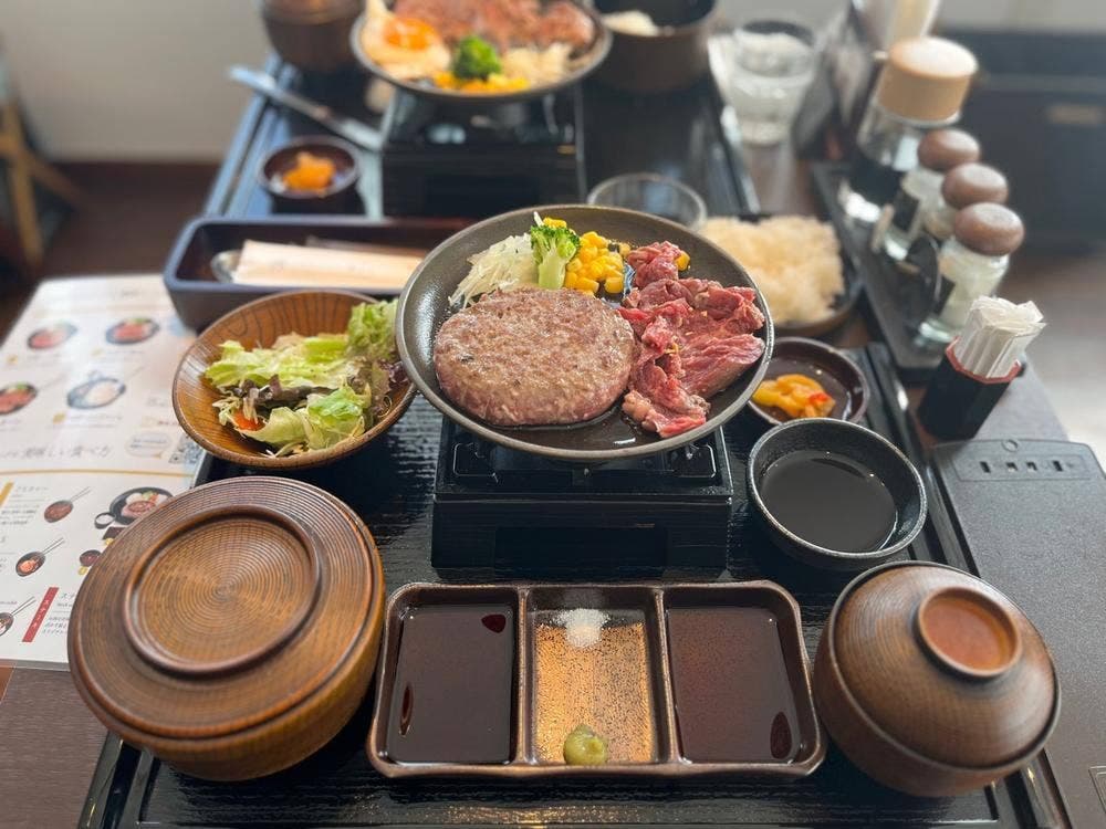 とろけるハンバーグ 福よし 京都松井山手店