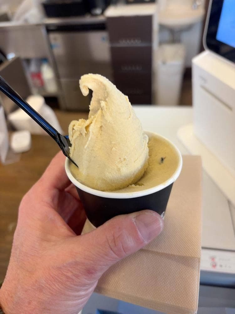石田牧場のジェラート屋 めぐり