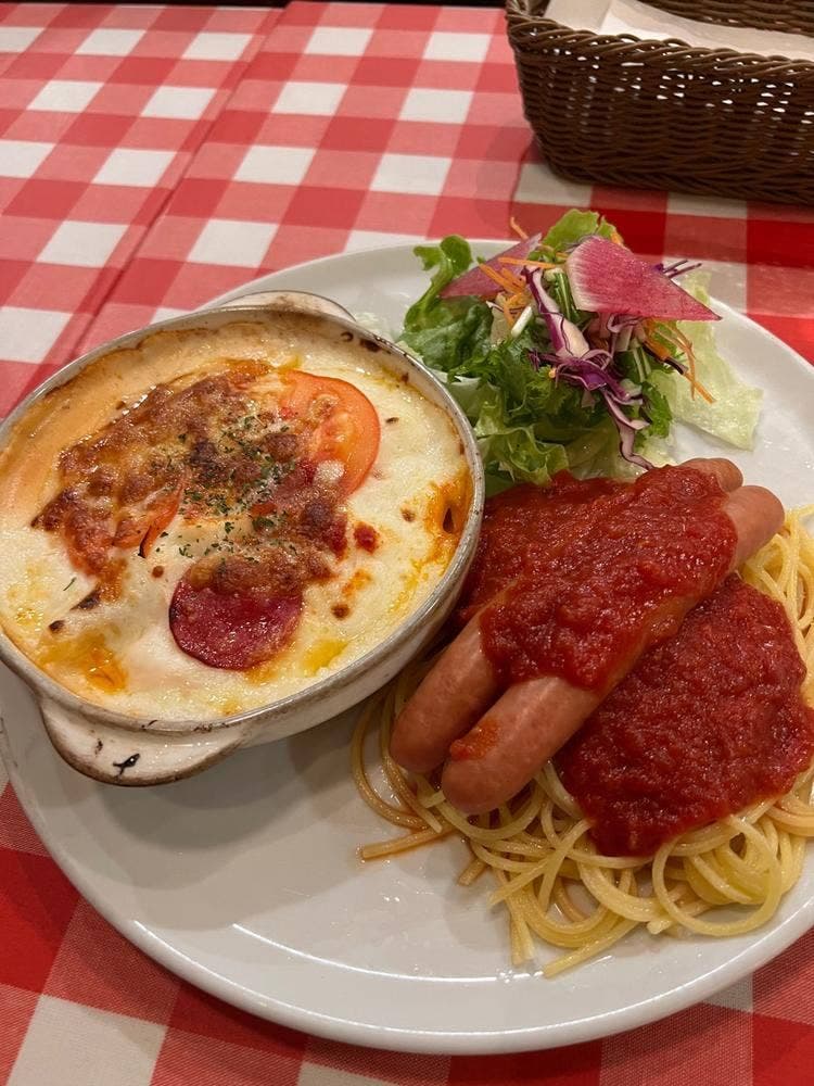 チロル仙台店